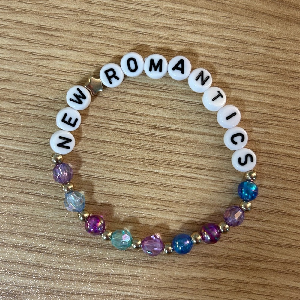 New Romantics 1989 bracelet Taylor swift